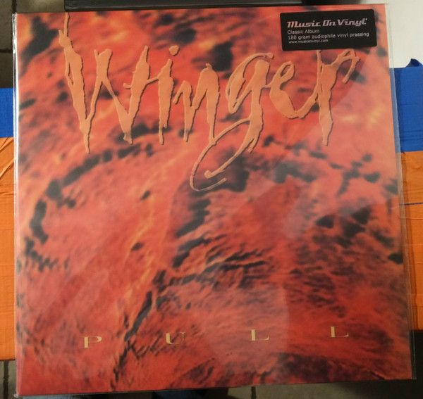 Winger – Pull cover